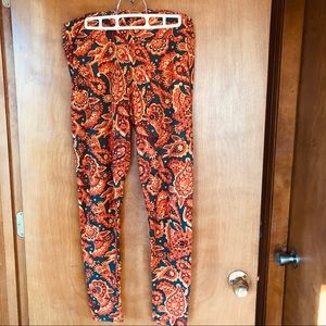 LIKE NEW: (3) pairs LulaRoe leggings